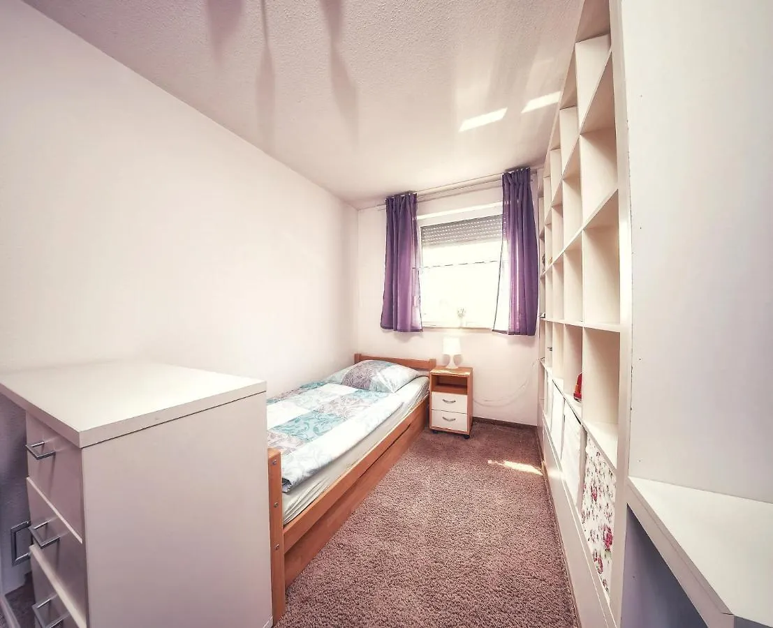 Ferienwohnung Leipzig- Hirschfeld Apartments