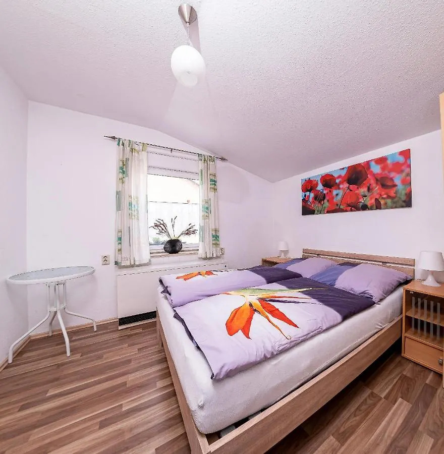 Ferienwohnung Leipzig- Hirschfeld Apartments